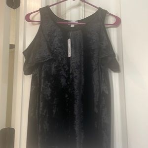 Charming Charlie open shoulder velvet shirt nwt